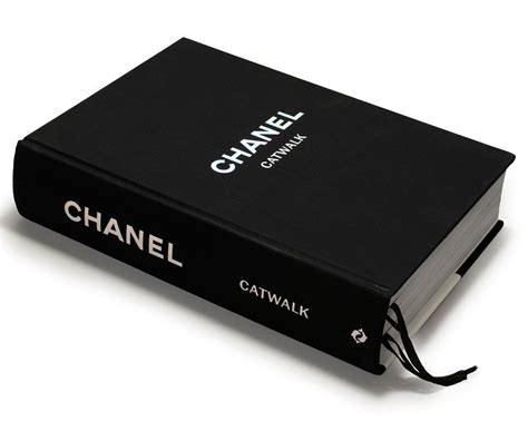 copertina chanel torti|Chanel: The Complete Collections Hardcover – Nov..